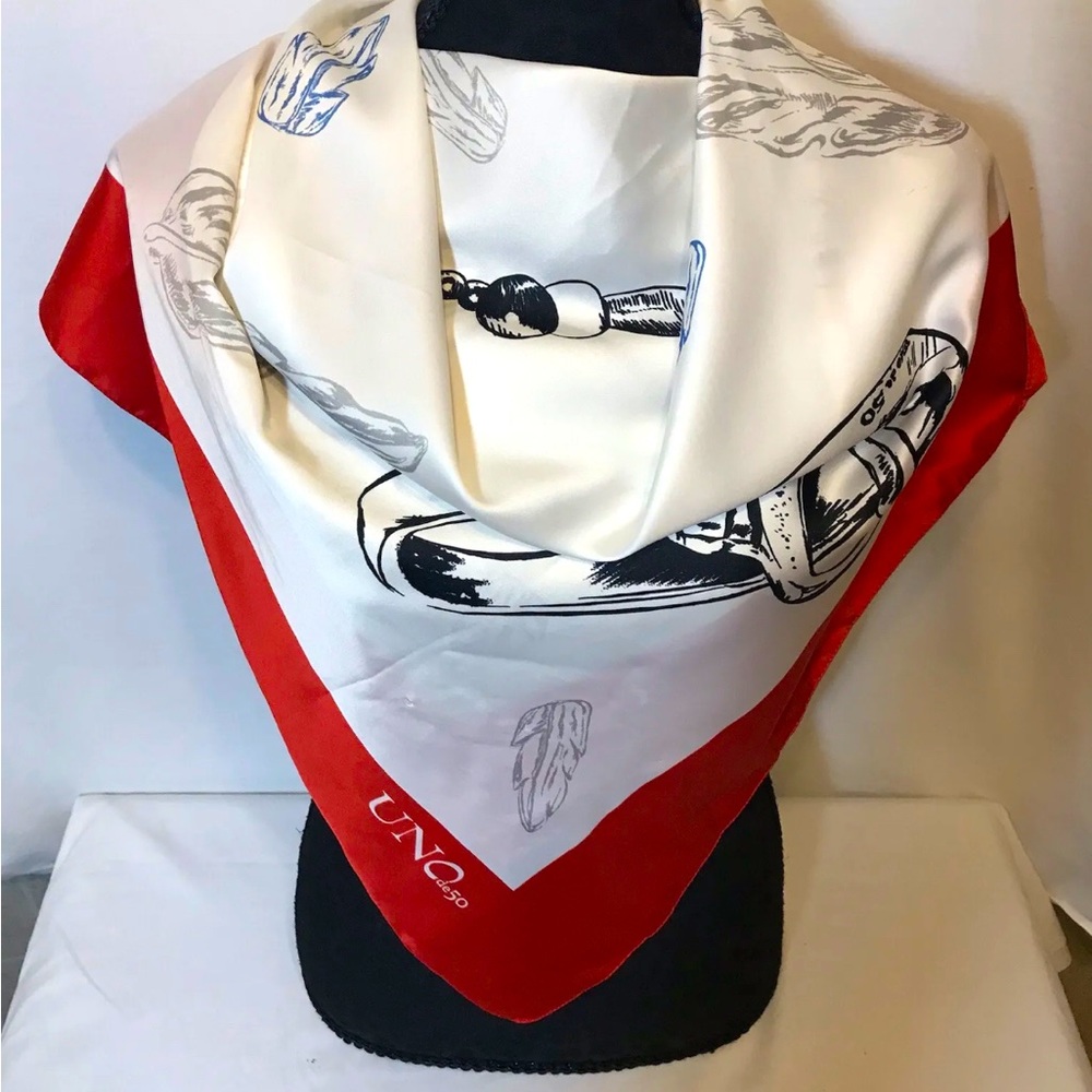 Uno De 50 Women’s Scarf 38” X 38”